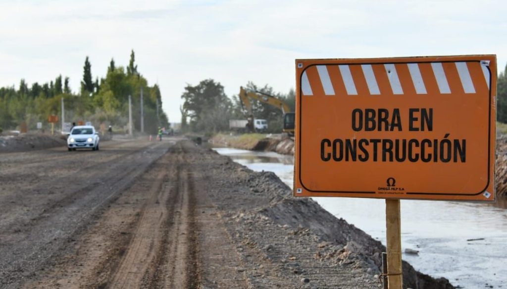 Frente al desfinanciamiento de Nación, Rolo Figueroa avanza en la pavimentación de la calle Crouzeilles con fondos&nbsp;provinciales