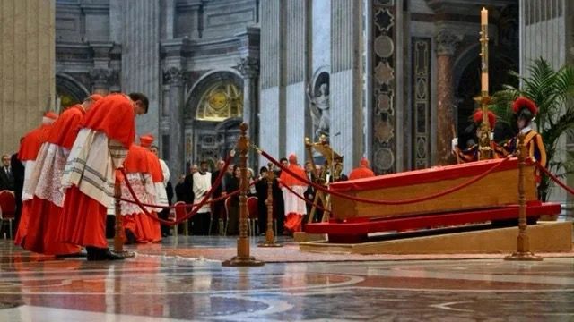 Viajar a Roma para despedir al Papa Francisco: cuánto cuesta el pasaje y qué paquetes hay&nbsp;disponibles