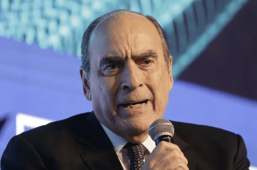 Proyecto para usar dólares sin declarar con límite mensual de 50 millones de pesos, anticipa&nbsp;Francos