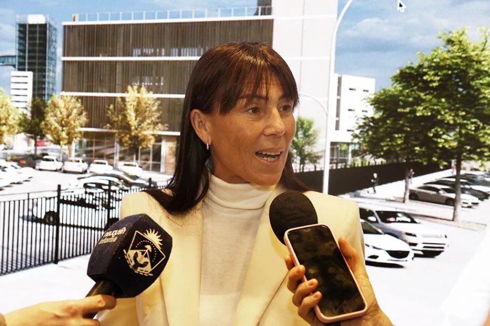 Julieta Corroza: «Cada neuquino merece la oportunidad de formarse y ser parte del desarrollo de la provincia» 