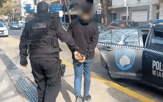 Cayó el “ladrón respetuoso” en Parque Centenario gracias al GPS del celular&nbsp;robado