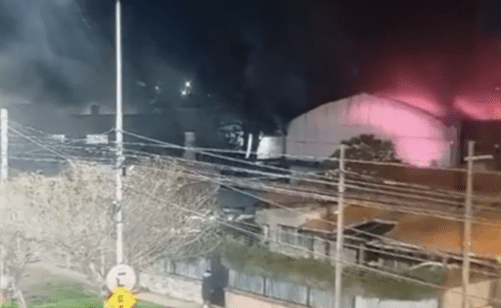Ensenada: cuatro detenidos por el incendio intencional de una agencia de&nbsp;autos