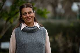 Andrea Confini, la mano derecha de Weretilneck, presentó el programa educativo Territorio de Minerales en escuelas de Río&nbsp;Negro