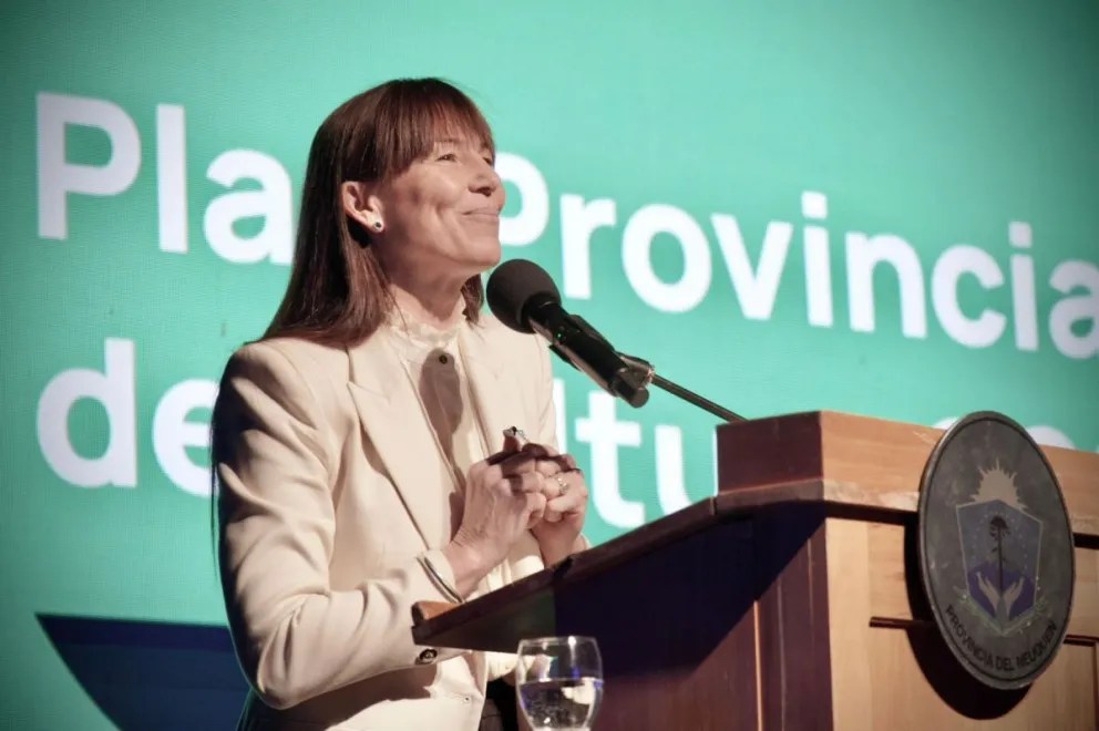 Julieta Corroza lanzó su candidatura a senadora en Chos Malal con respaldo de Figueroa y compromiso de defender a Neuquén en el Congreso 