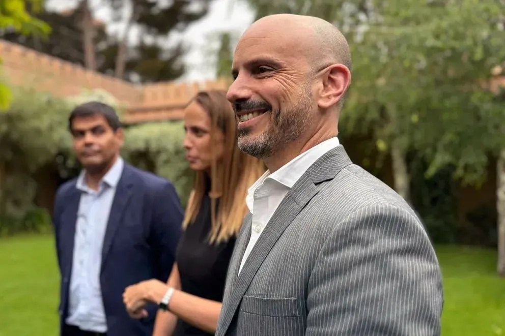 Pepé Ousset, candidato a senador, aseguró que en el Congreso trabajará para sostener el modelo neuquino que recortó privilegios y fortaleció áreas&nbsp;clave