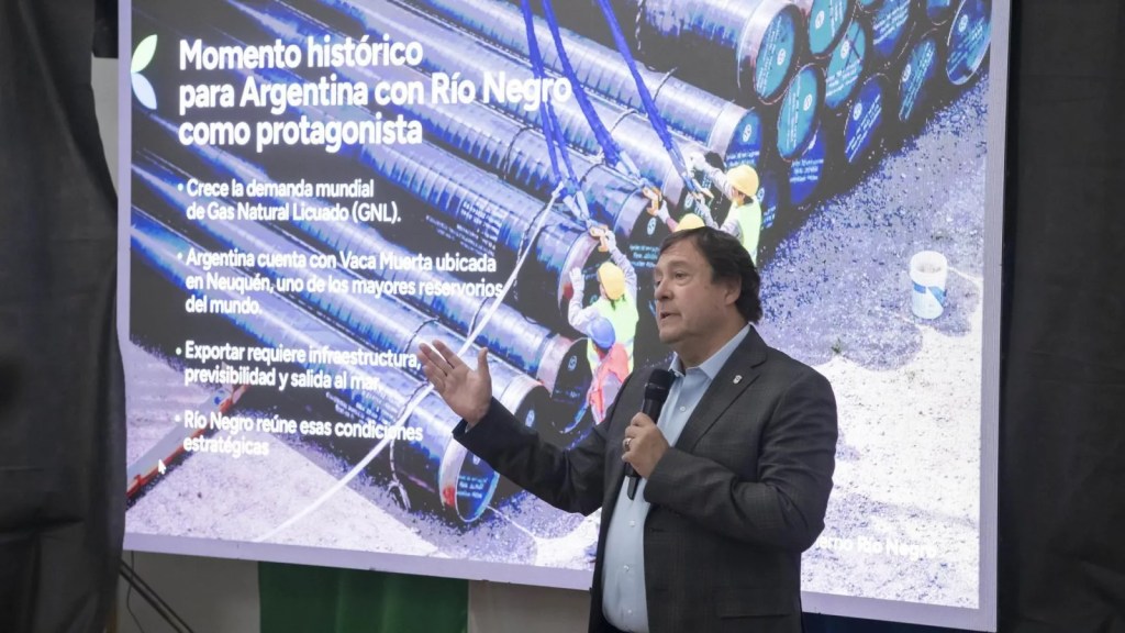 Weretilneck presentó el acuerdo con YPF para impulsar Argentina GNL y posicionar a Río Negro como puerta de salida energética al&nbsp;mundo