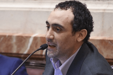 “Pedante, soberbio e incapacitado”: duro rechazo de Carambia a Iglesias como&nbsp;embajador