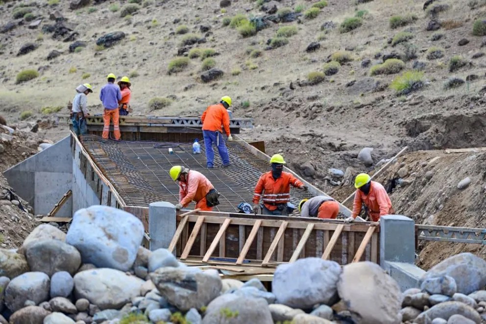 Rolo Figueroa avanza en la pavimentación de una obra clave para el turismo y la conectividad del Alto&nbsp;Neuquén