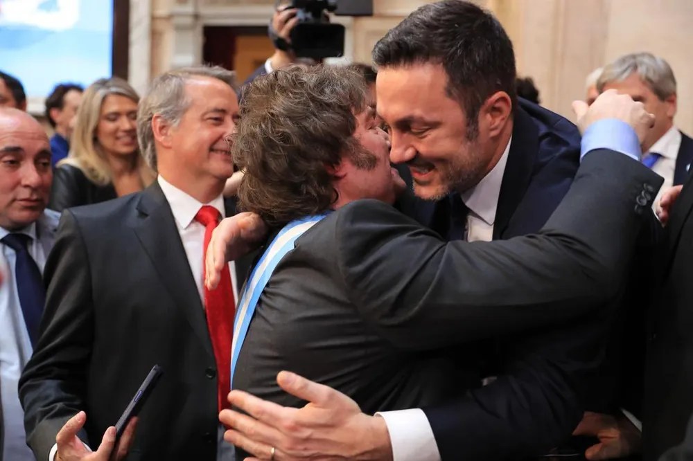 Luis Petri respaldó la baja del Riesgo País impulsada por Milei y reafirmó su alineamiento con el Gobierno 
