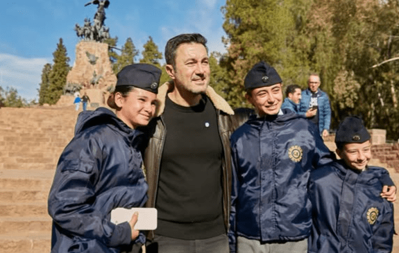 Luis Petri estuvo presente en Mendoza para celebrar el Día de la Bandera: “Nos reunimos en la Capital de la&nbsp;Libertad”