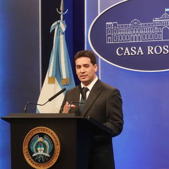 Ravier celebró el repunte del turismo extranjero y dijo que Milei está creando más trabajo